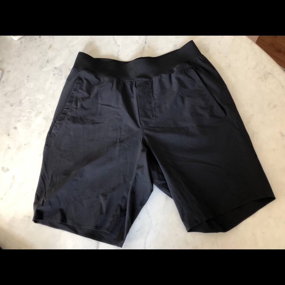 Men’s lululemon THE short linerless 7 inch